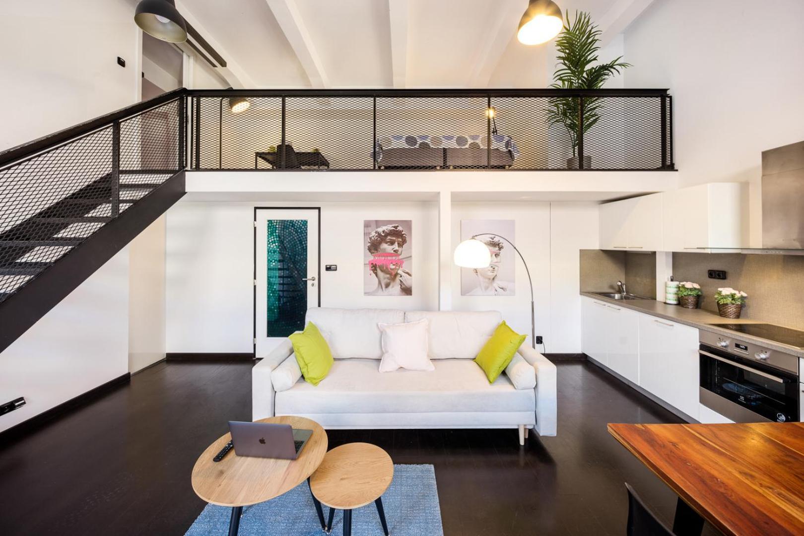 Apartments With Large Balcony, Parking براغ المظهر الخارجي الصورة